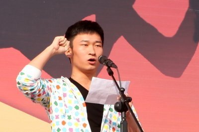 紅旗翻飛問蒼穹 摩拳擦掌斗志揚 常州工學院第三十屆田徑運動會隆重開幕