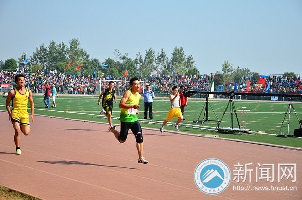 【賽事直通車】晴空為布 熱情作筆 畫出100米激情