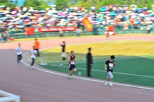 【賽事直通車】焦點在這里 最炫800米