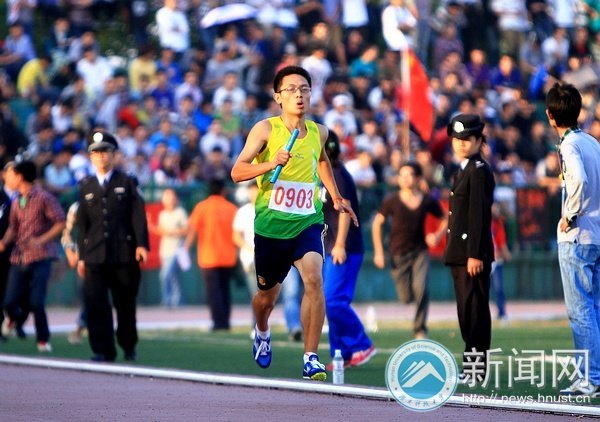 【賽事直通車】4×400米接力賽:用速度和默契抒寫超越