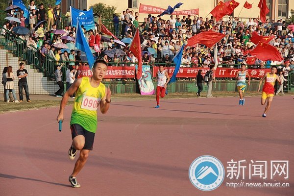 【賽事直通車】4×400米接力賽:用速度和默契抒寫超越