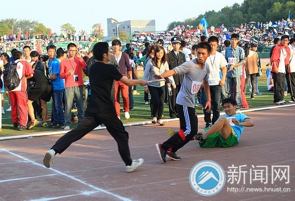 【賽事直通車】4×400米接力賽:用速度和默契抒寫超越