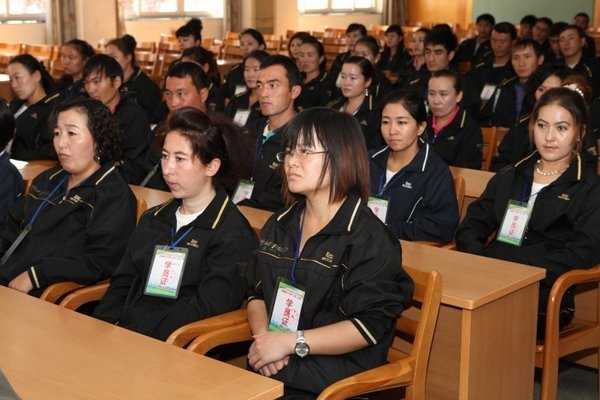 常州工學(xué)院舉行新疆籍普通高校畢業(yè)生崗前培訓(xùn)班開學(xué)典禮