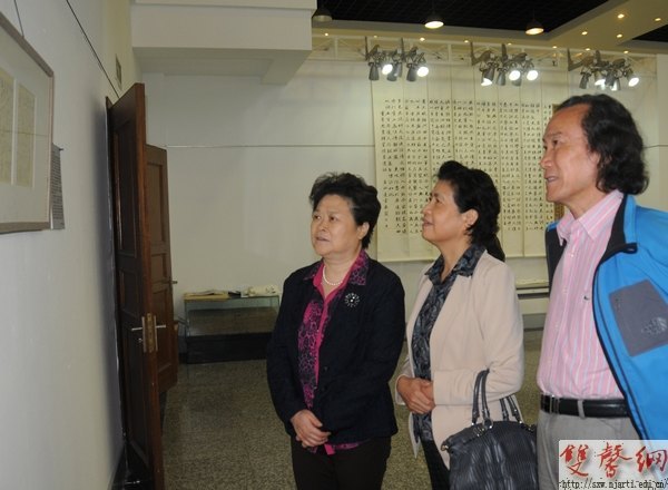 南藝九碩士書法聯展向百年校慶獻禮