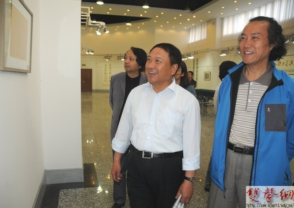 南藝九碩士書法聯展向百年校慶獻禮