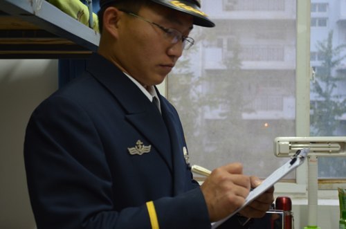 燕山大學里仁學院開展2012級新生內務競賽活動