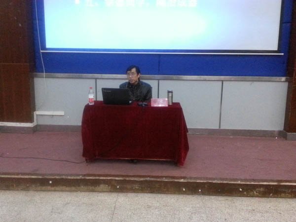 校團委舉辦大學生骨干專題學習講座