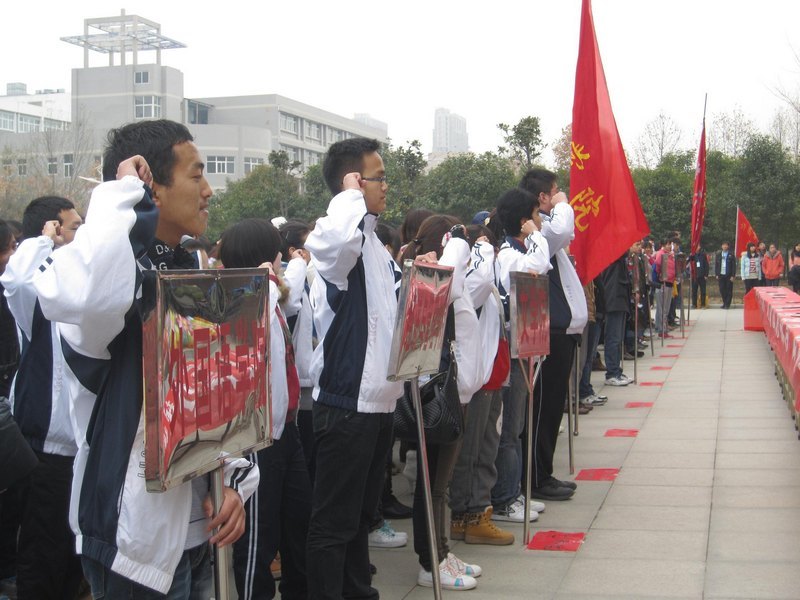 深入學習貫徹黨的十八大精神,法政學院開展系列活動