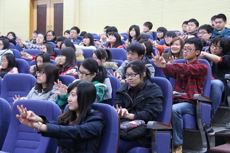 北林公益論壇首期強(qiáng)調(diào)志愿“救”在身邊