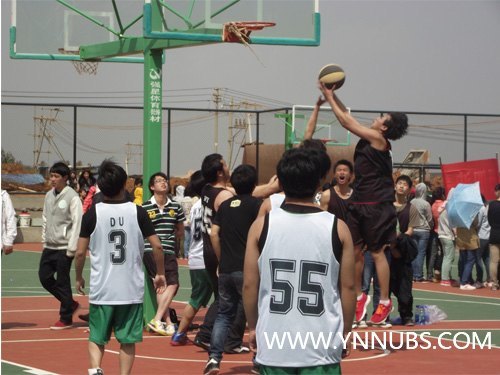 云南師范大學商學院楊林校區會計學院籃球賽火熱進行