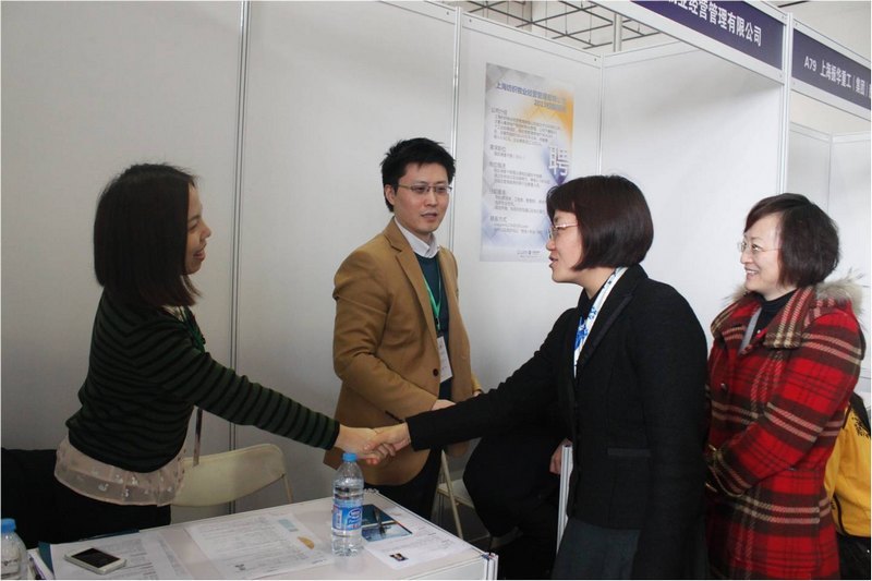 東華大學舉辦2013屆畢業生春季洽談會