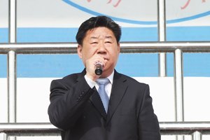 濟(jì)南大學(xué)2013年田徑運(yùn)動會開幕