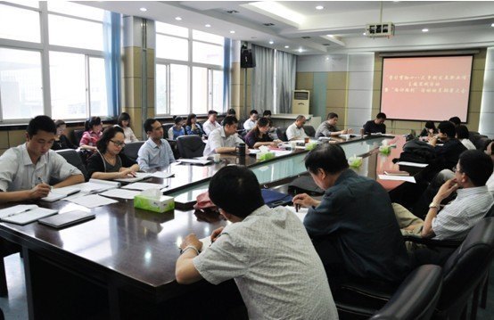 工程技術學院2013年“學習貫徹十八大 爭創發展新業績”主題實踐活動及“兩訪兩創”活動全面啟動