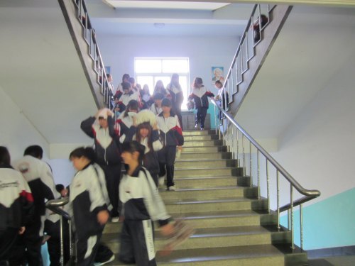 物理、化學學院聯合保衛處開展應急疏散演練