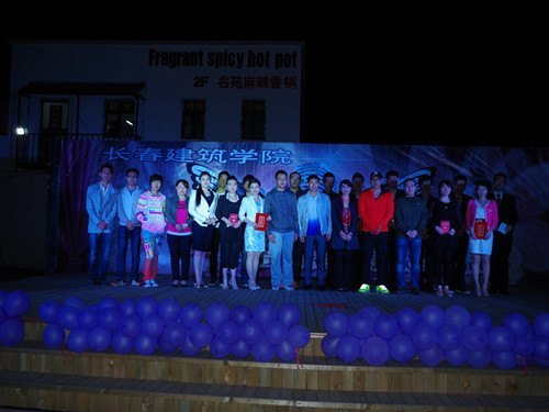 LWԺЇ֡׌У@˴ِAMĻ