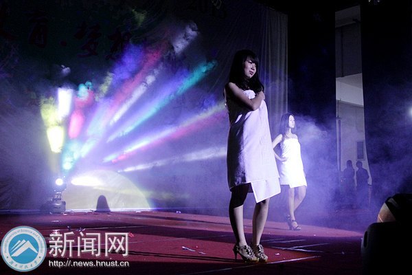 ۽ 𺽡WԺ2013îIY߮IĻ