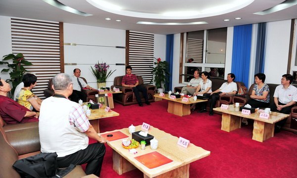 馬書記會(huì)見臺(tái)中市海峽兩岸交流協(xié)會(huì)陳天汶等貴賓