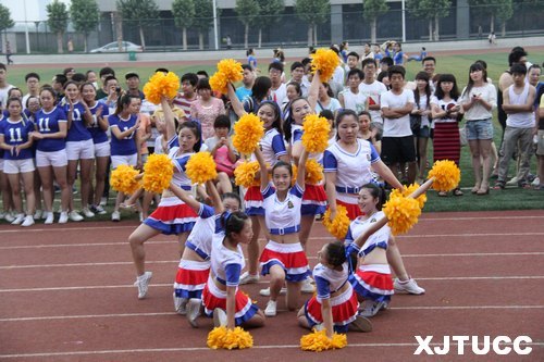 西安交通大學(xué)城市學(xué)院舉行第九屆健美操、啦啦操、體育舞蹈、街舞教學(xué)比賽