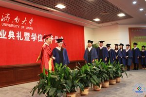 2013TʿоI(y)YߌWλxʽe