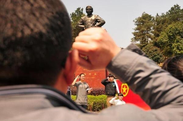 長沙師范學校榮獲中國高校校報2012年好新聞獎二等獎