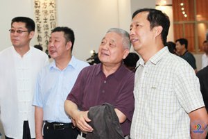 當代藝術家大型系列紀錄片《書法中國》首映禮在濟南大學舉行