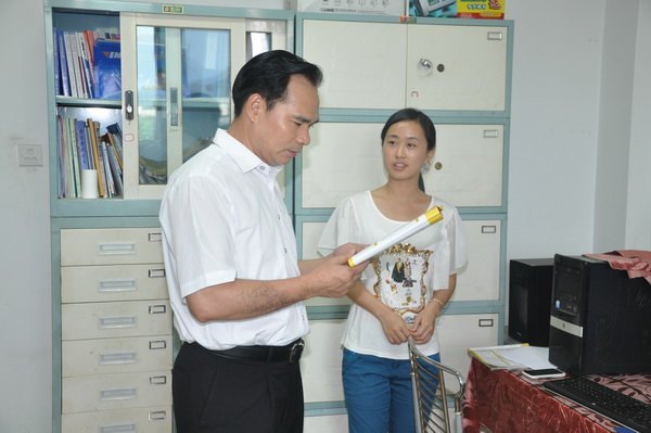 曾祥輝書記看望招生工作人員