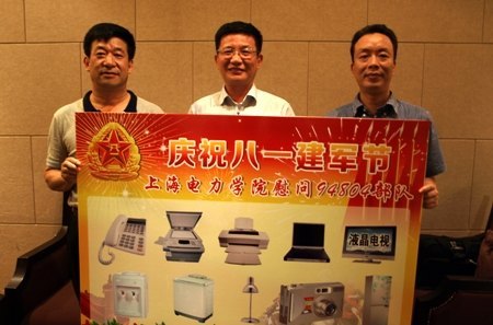 校領導“八一”前夕慰問共建部隊