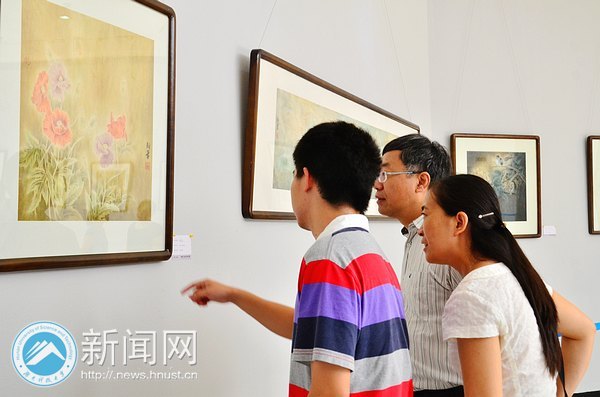 劉新華工筆花鳥畫作品展開幕 描摹心性軌跡