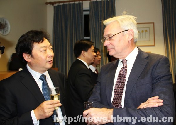 吳建清圓滿完成在牛津大學的研修任務回校