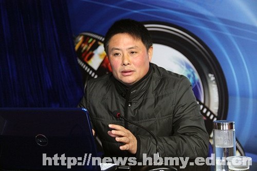 【學習十八大精神】文傳院組織學生學習十八大精神 鼓勵學生爭做優秀青年