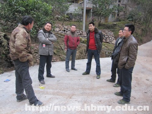 “三萬”工作組工作掠影