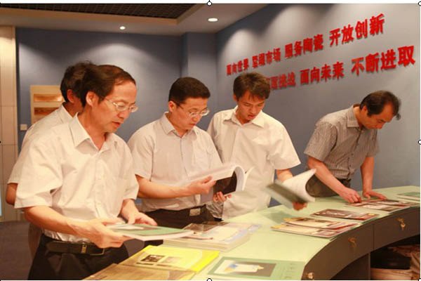 山西省人民政府學位委員會考察團來景德鎮陶瓷學院調研