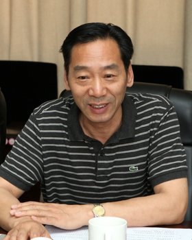 黨委會(huì)表決通過(guò)關(guān)于召開(kāi)中國(guó)共產(chǎn)黨常州工學(xué)院第二次代表大會(huì)的決議