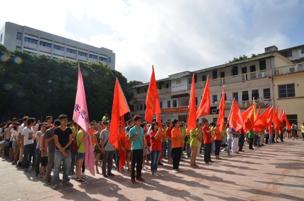 2013年廣西大中專學生暑期“三下鄉”啟動儀式在廣西師范學院舉行