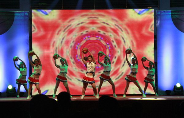 “2013姚基金希望小學籃球季”與皖西學院的故事