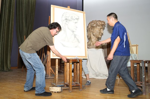 中央美術(shù)學(xué)院校史陳列明日預(yù)展