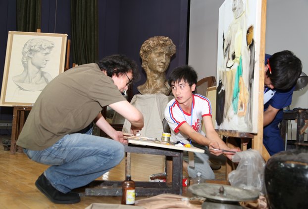 中央美術(shù)學(xué)院校史陳列明日預(yù)展