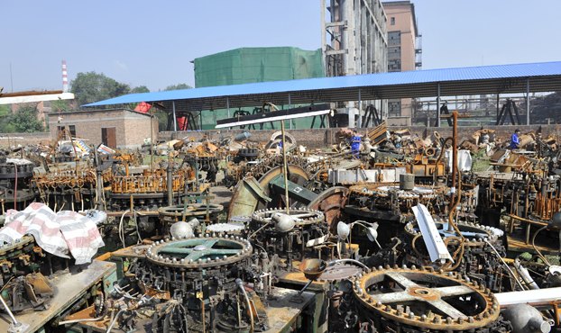 工業廢舊物化身藝術品 中央美術學院領銜十大中央美術學院“鋼鐵之夏”雕塑創作