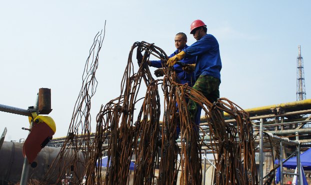 工業廢舊物化身藝術品 中央美術學院領銜十大中央美術學院“鋼鐵之夏”雕塑創作