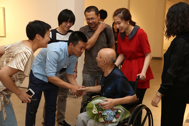 淡泊名利 用心鉆研——“李宏仁石版教學研究展”開幕