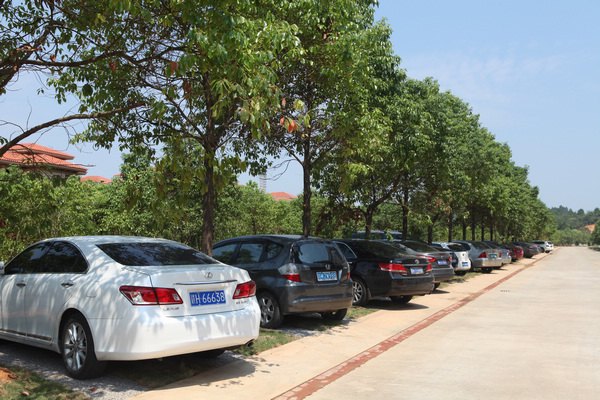 后勤努力為師生辦實事