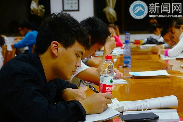 開學(xué)首日  “五個(gè)一”全面落實(shí)