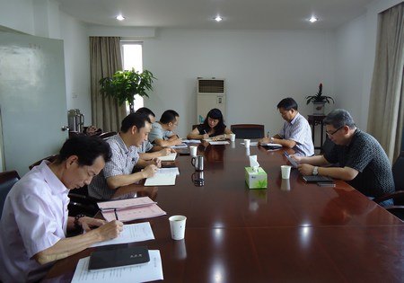 校愛衛會部署學校衛生創建工作