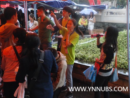 【以愛迎接  用心服務】——合力保障2013級迎新工作順利進行