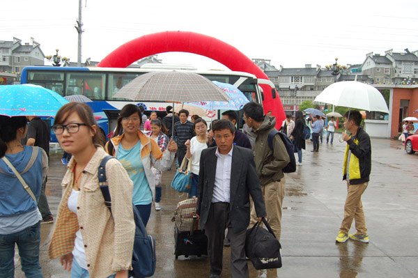 【2013年迎新系列報道之一】黃山學院迎來2013級新生