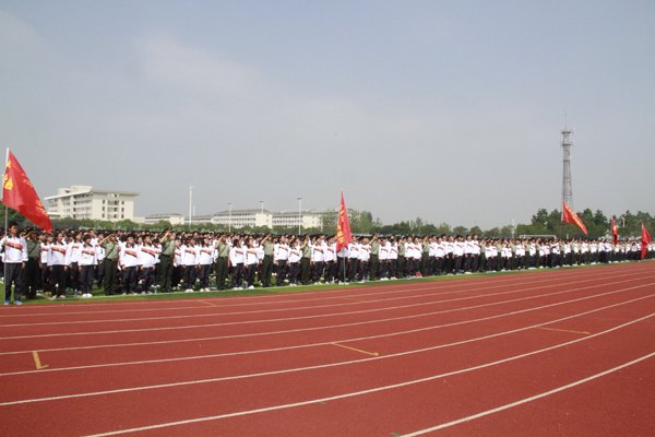 2013W(xu)_W(xu)Y܊Ӗ(xn)ӆT¡e