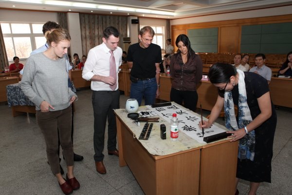 Ļx M(jn) AĻӖ(xn)ڳݹW(xu)Ժ