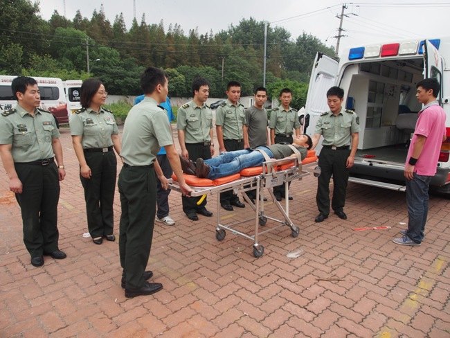 鞏固技能水平  提升服務質量——軍干所開展“技能再提高”訓練活動