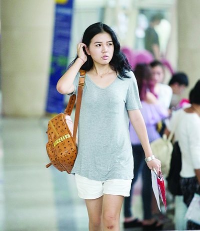 《揚子晚報》、《現(xiàn)代快報》等報道南京藝術(shù)學(xué)院2013級新生入學(xué)