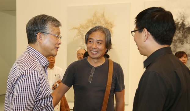 探尋內(nèi)心的一次華麗“冒險(xiǎn)”:“懸而未決——蘇新平作品”展開幕